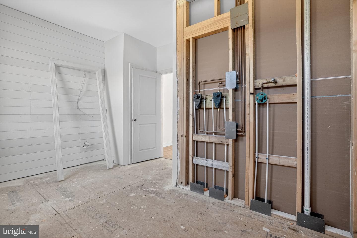 8005 Hickman Farm Road photo 37