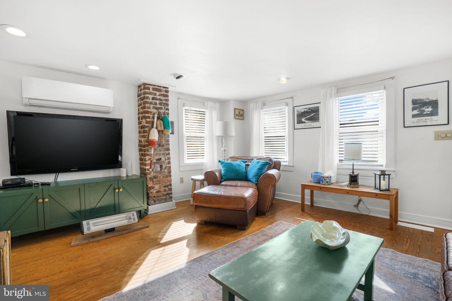 4145 Hur Lane photo 3