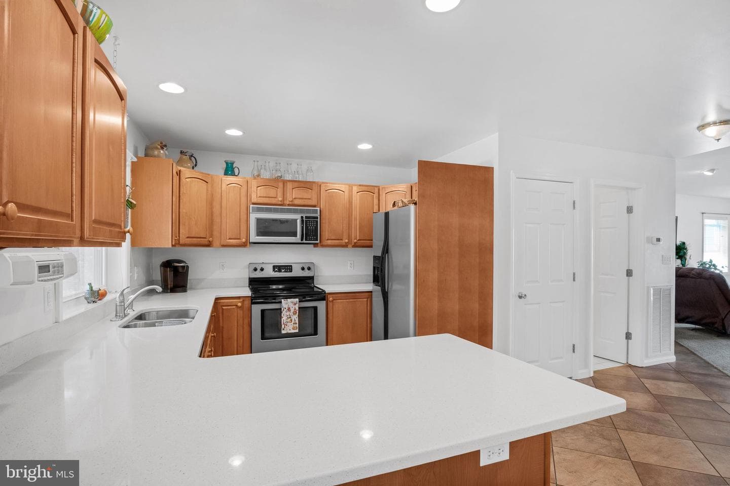 7516 Doe Bay Lane photo 10