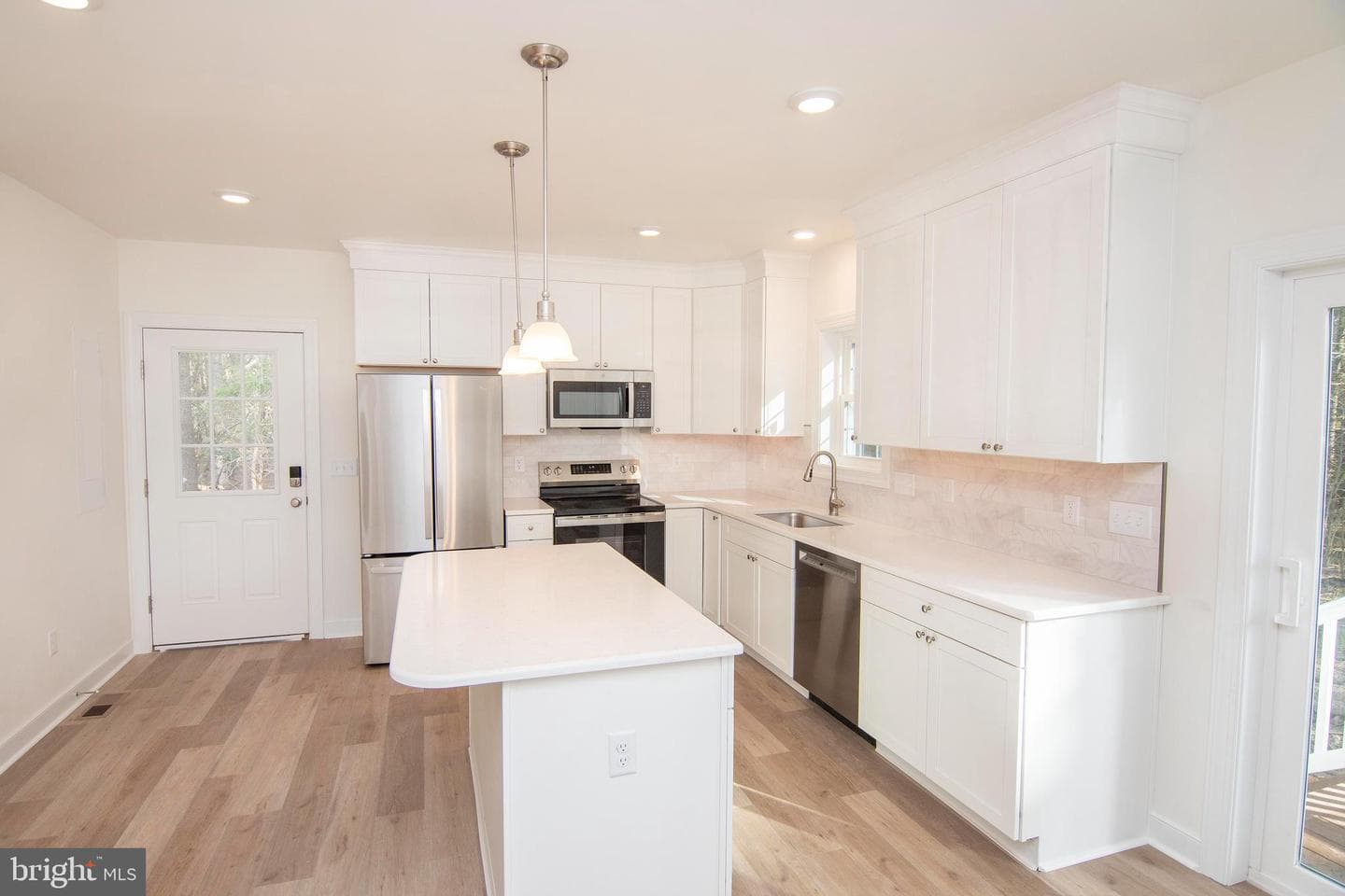 38064 Tiller Court photo 3