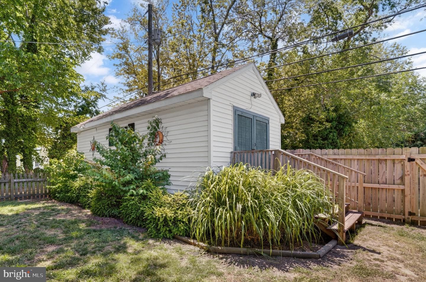 24222 Catherine Street photo 45