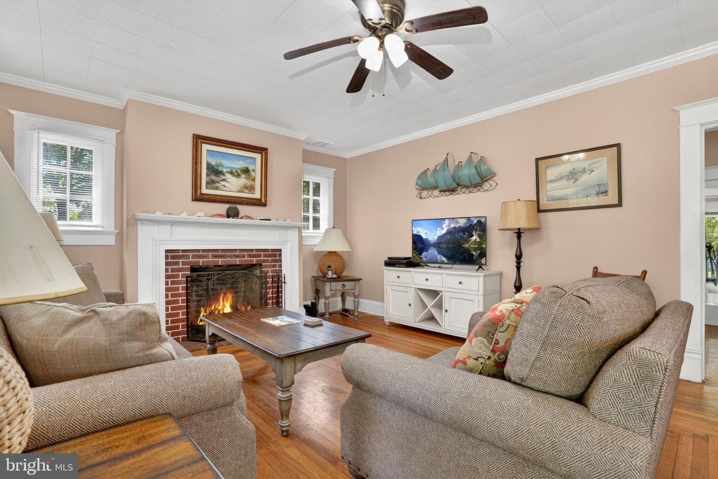 24222 Catherine Street photo 8