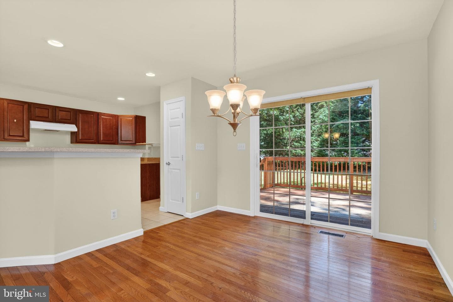 2347 Mayflower Drive photo 10