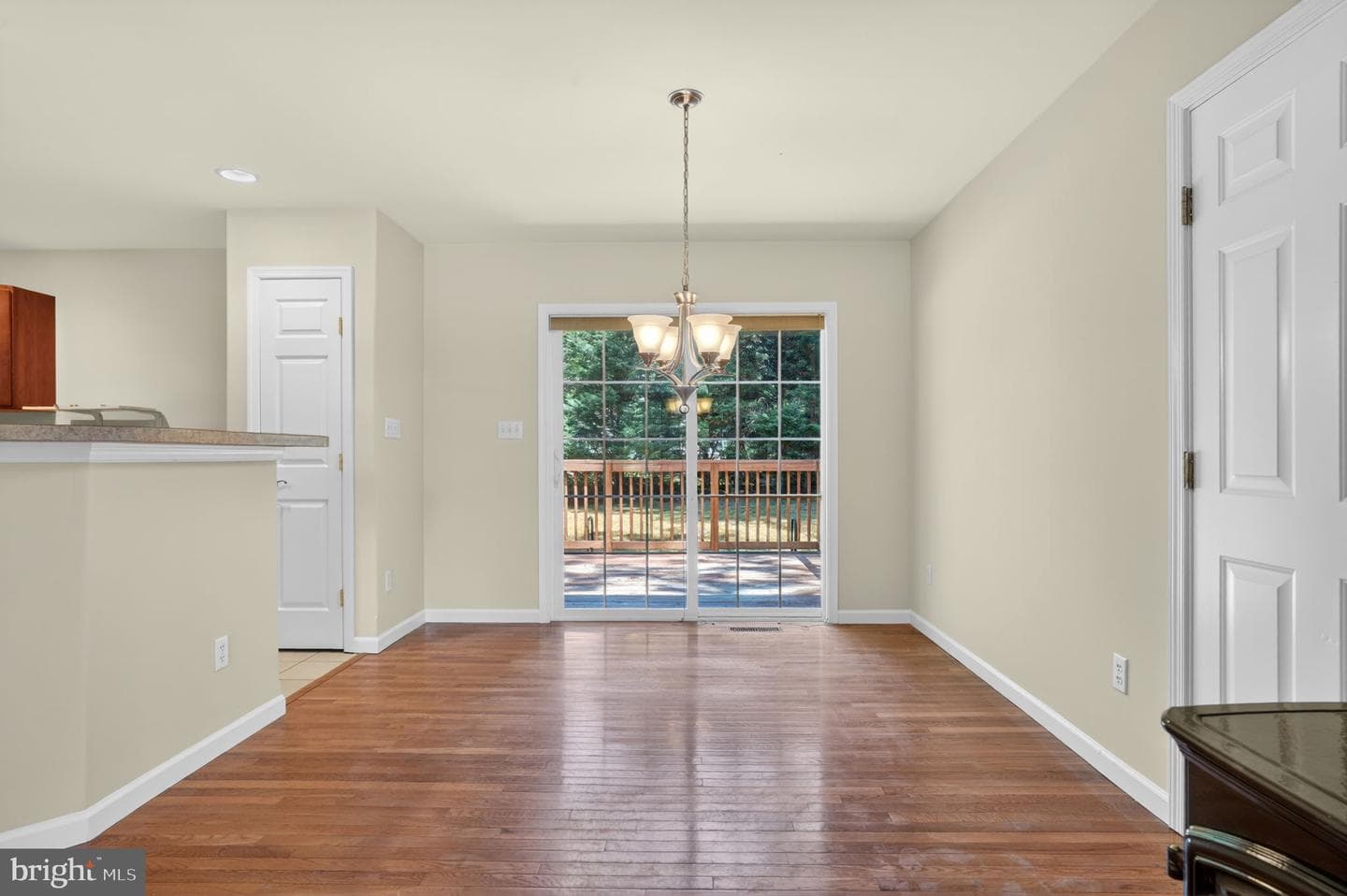 2347 Mayflower Drive photo 11