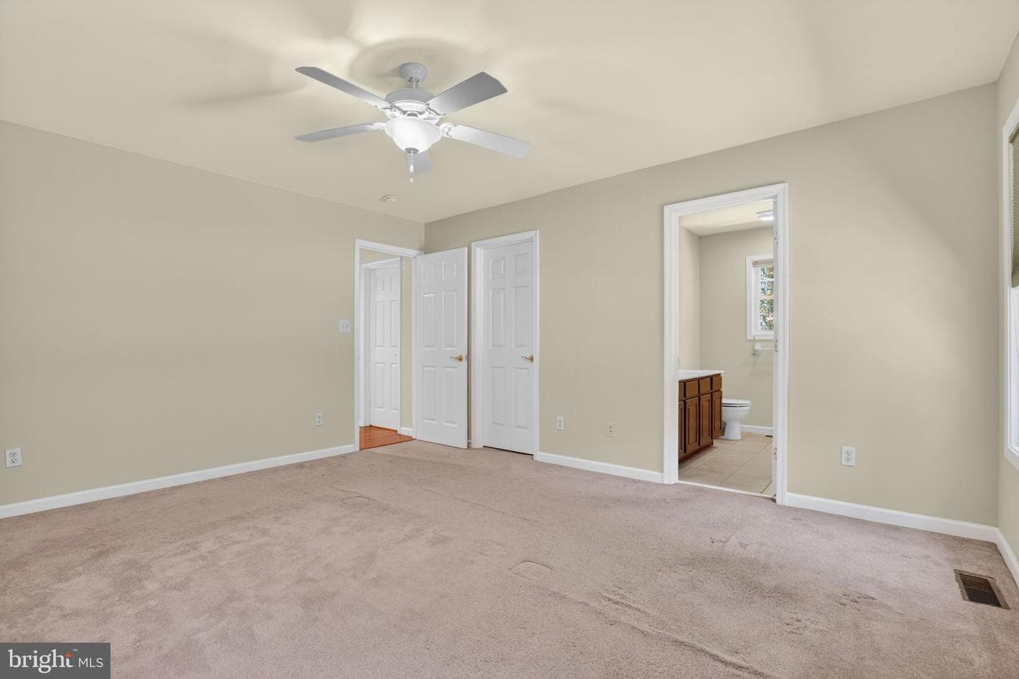 2347 Mayflower Drive photo 18