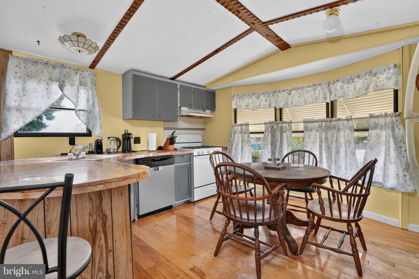 8145 Seashell Drive photo 8