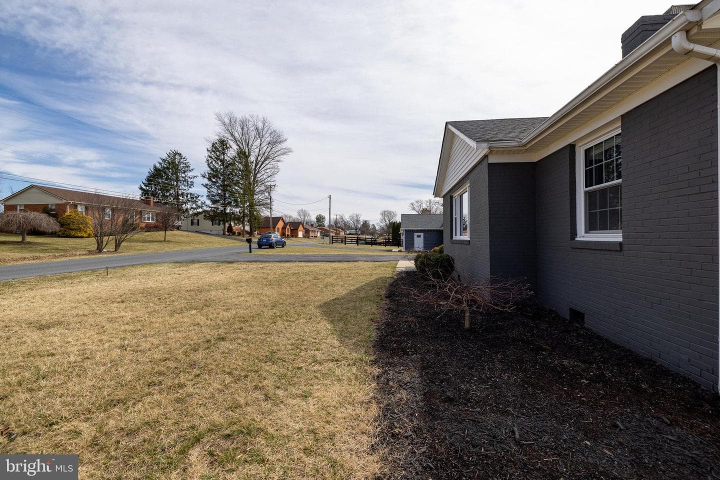111 Skyview Circle photo 36