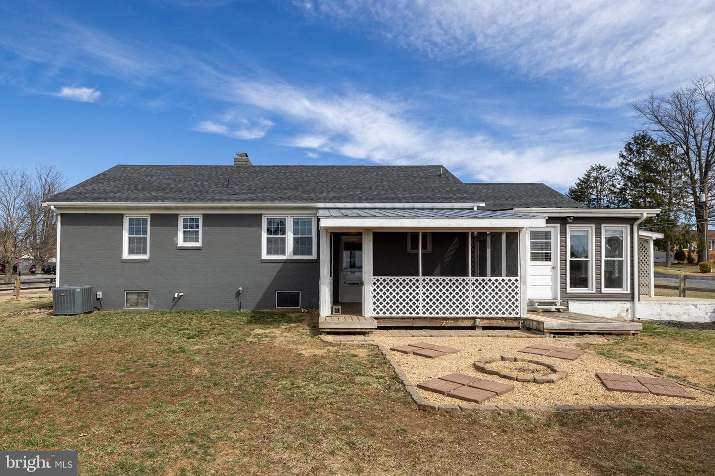 111 Skyview Circle photo 38