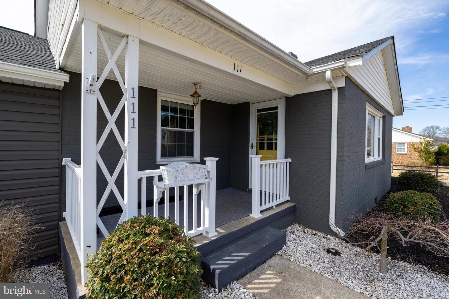 111 Skyview Circle photo 4