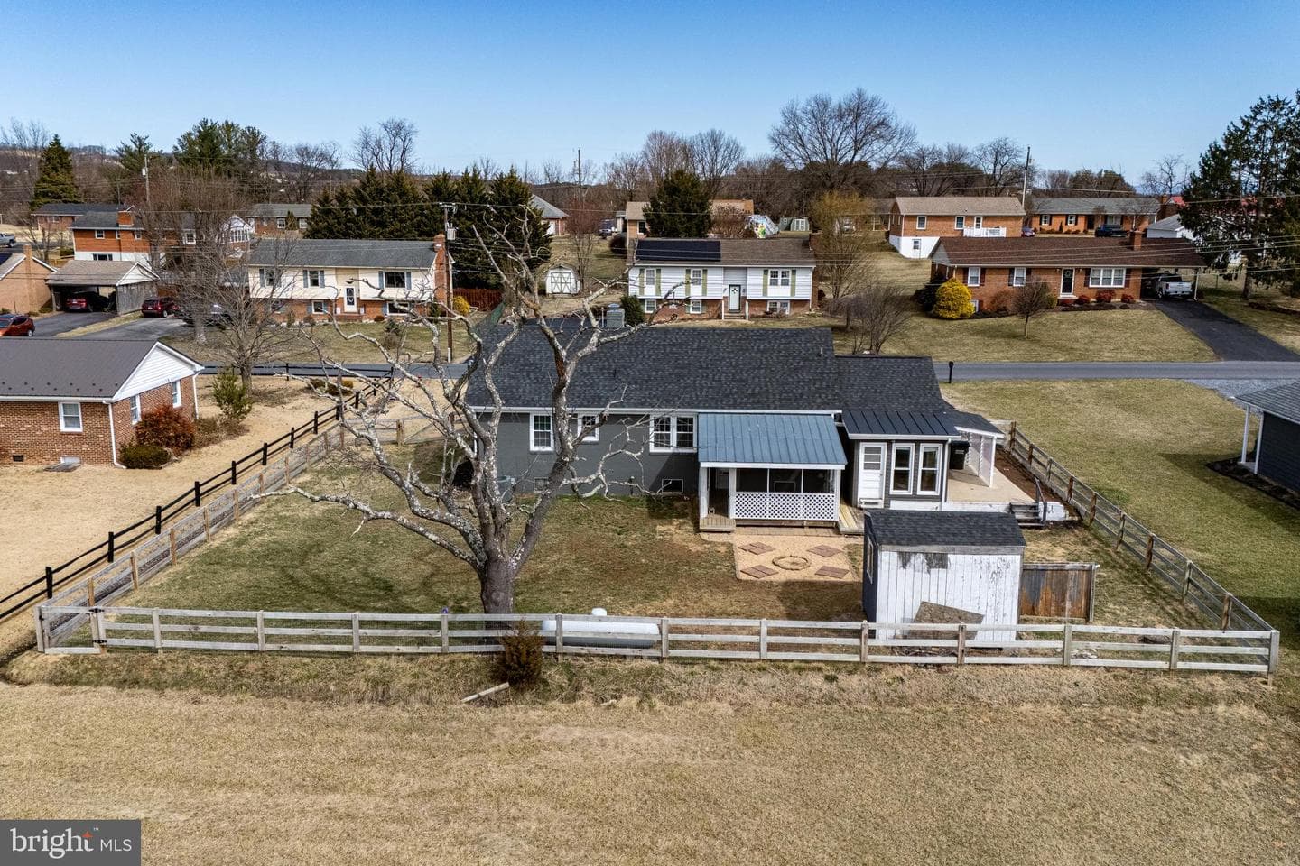111 Skyview Circle photo 42
