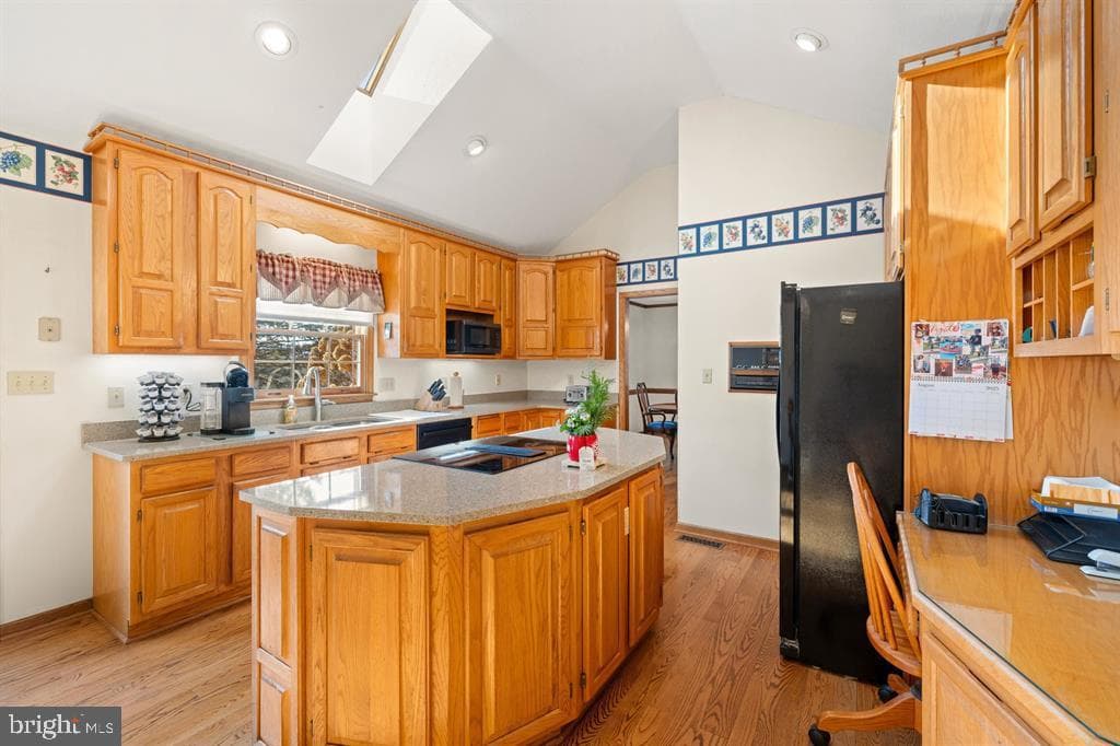 147 Bon Lea Drive photo 34