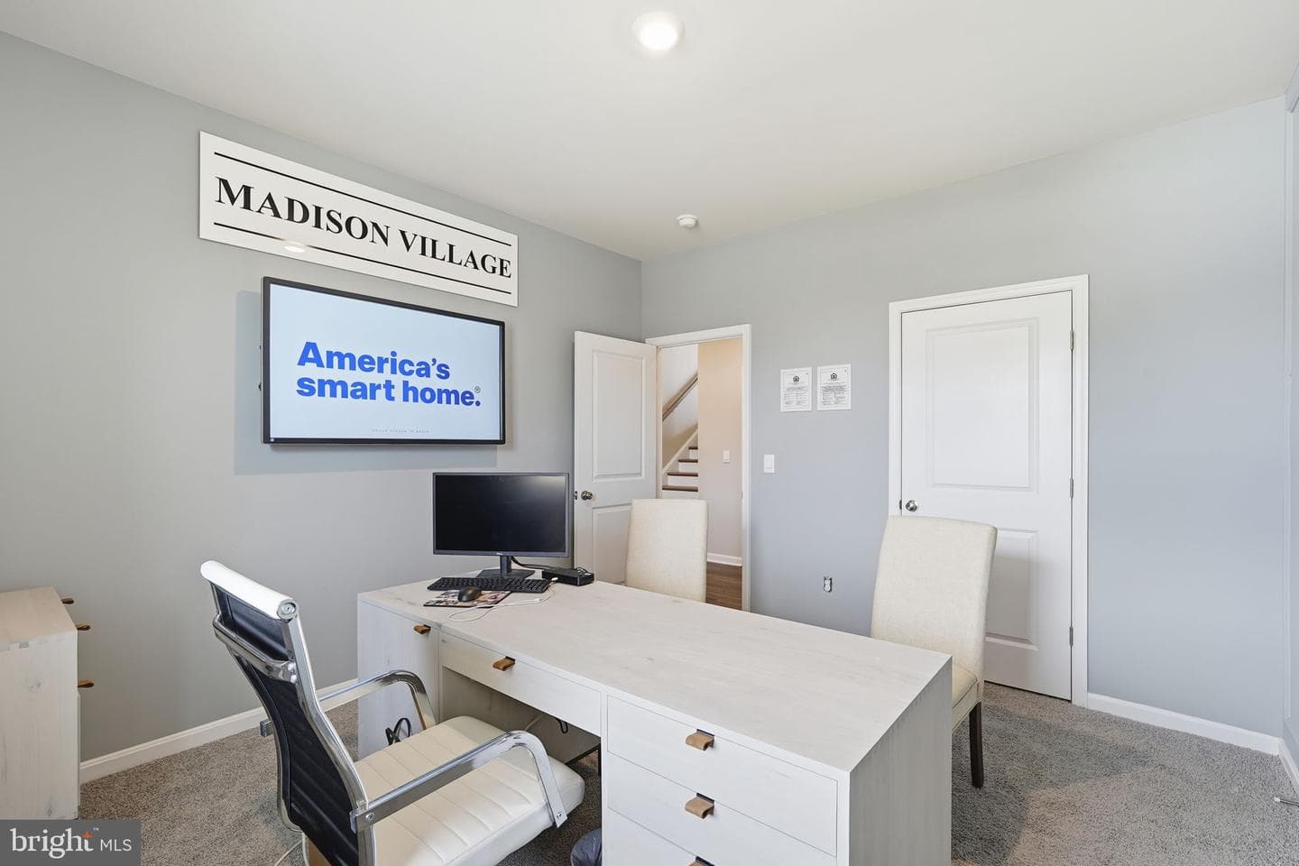 7 Lexington Lane photo 17