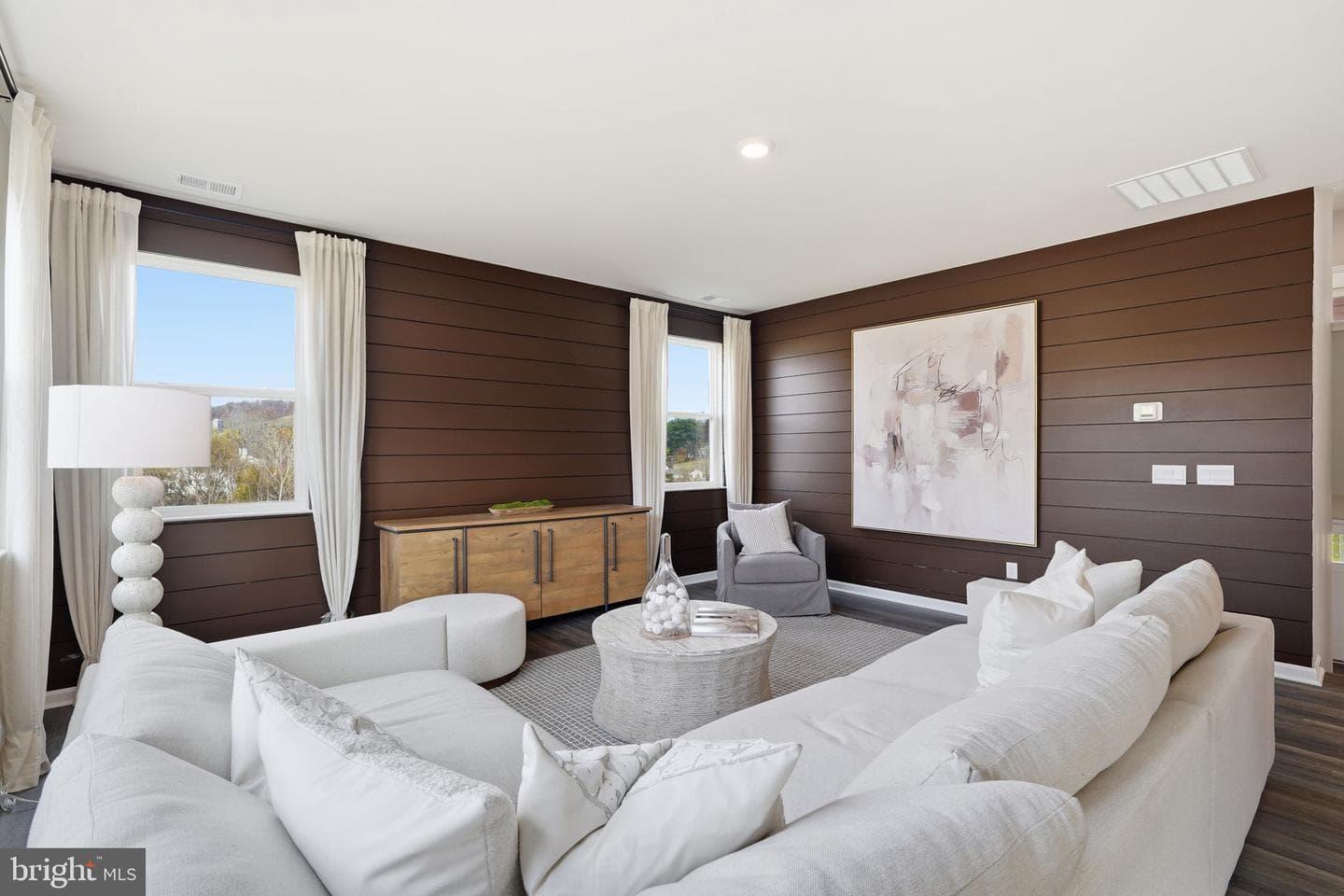 7 Lexington Lane photo 9