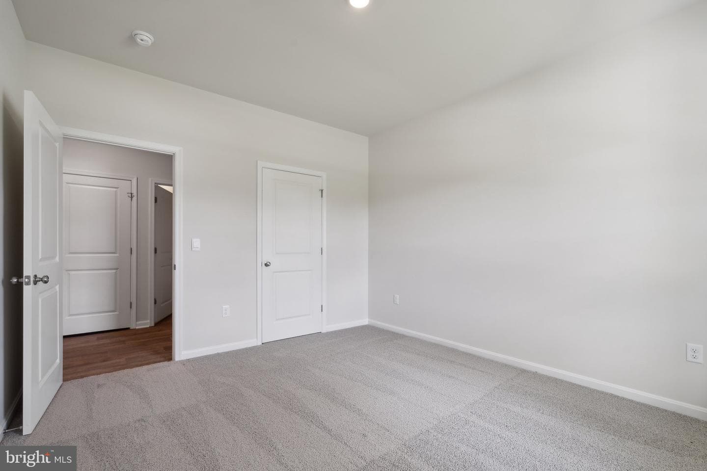 99 Fairfield Drive photo 13