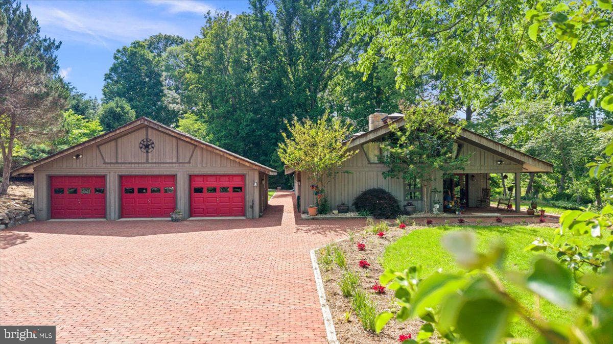 356 River View Drive photo 8
