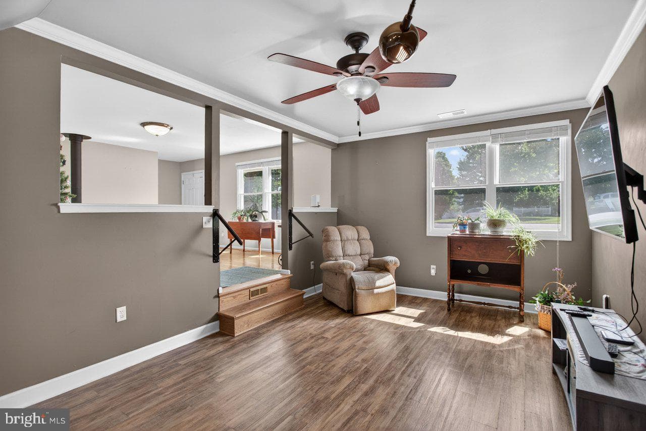 215 Forest Drive photo 10