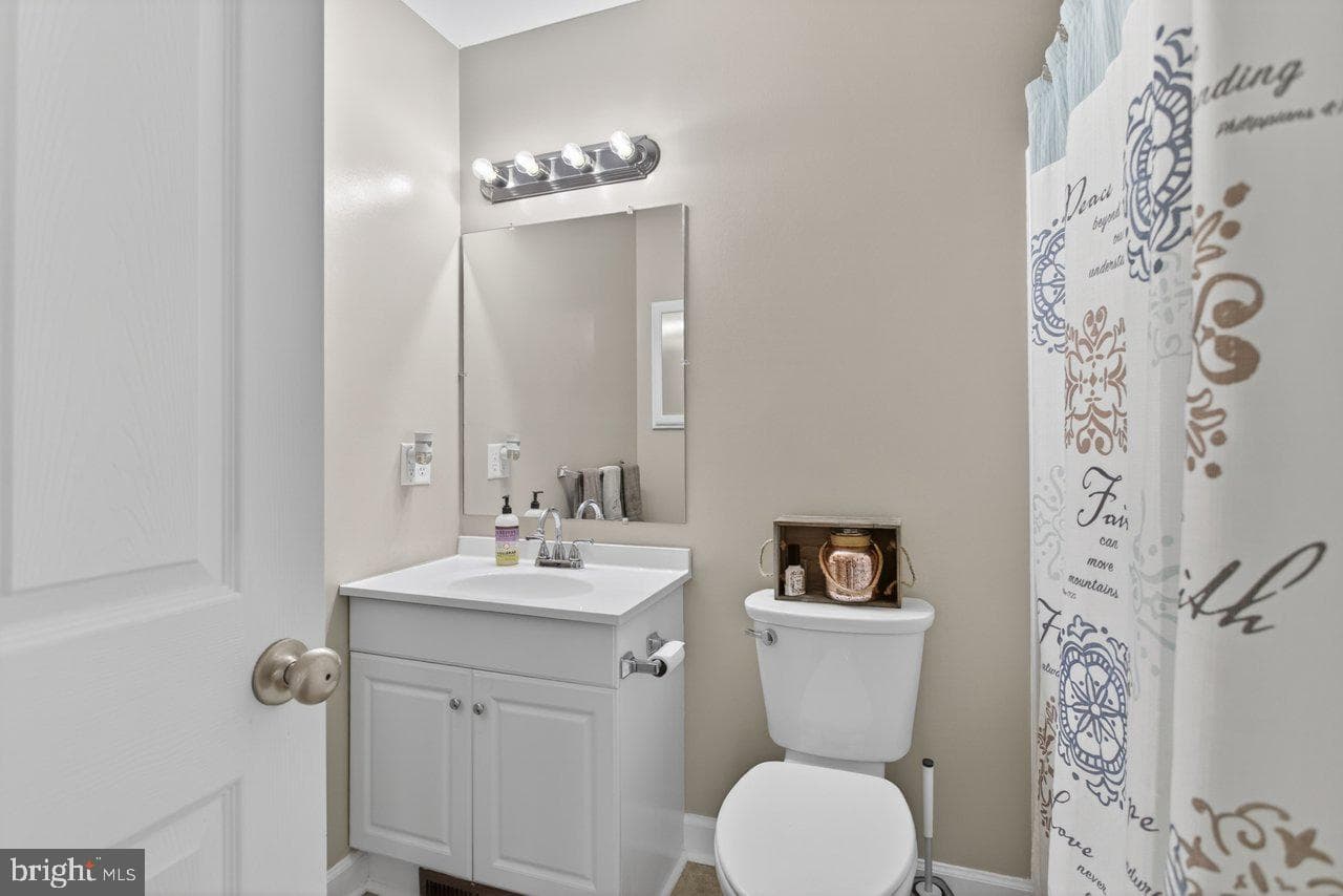 215 Forest Drive photo 52