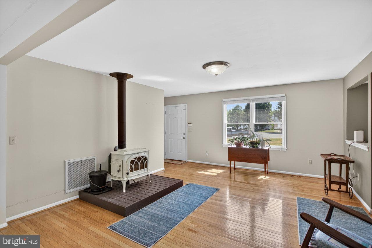 215 Forest Drive photo 6