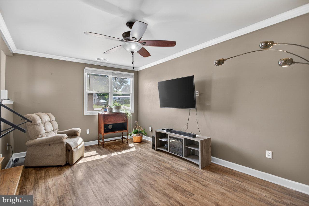 215 Forest Drive photo 9