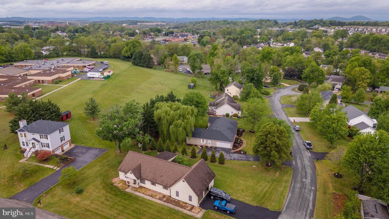 20 Dirby Way photo 68