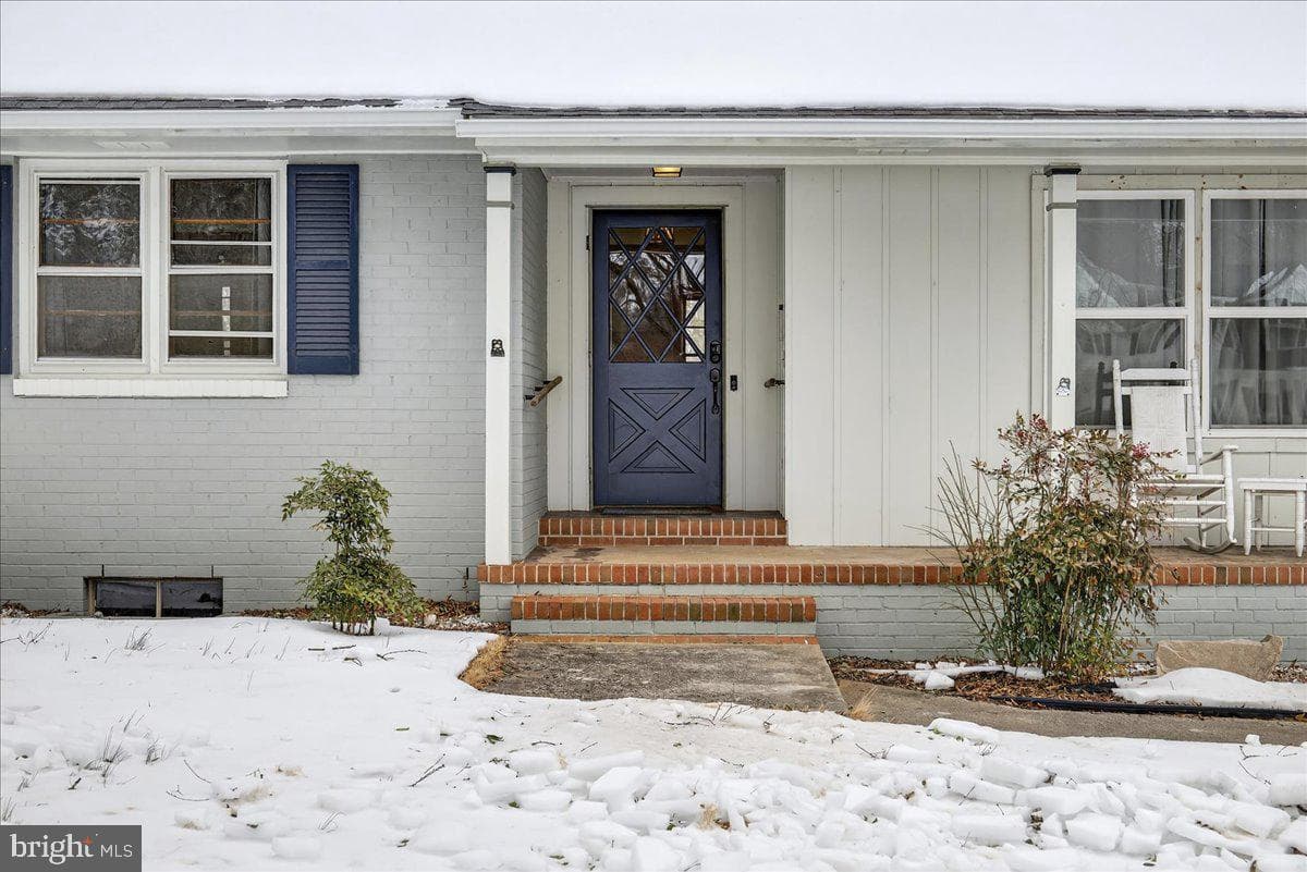 8901 Deekens Street photo 55