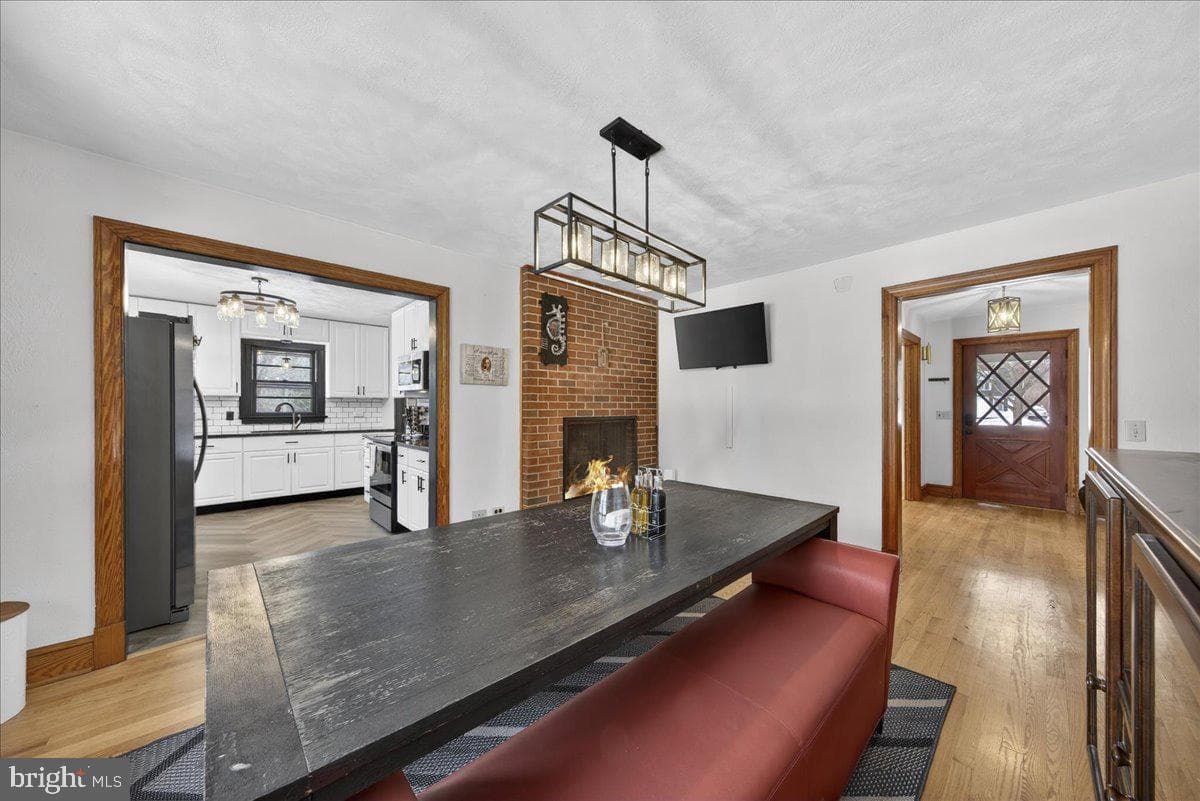 8901 Deekens Street photo 7