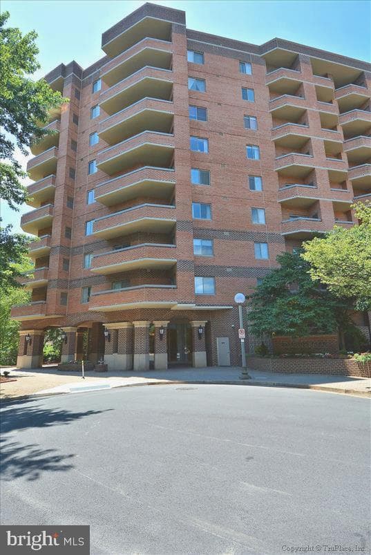 1050 N Stuart Street #800 photo 1