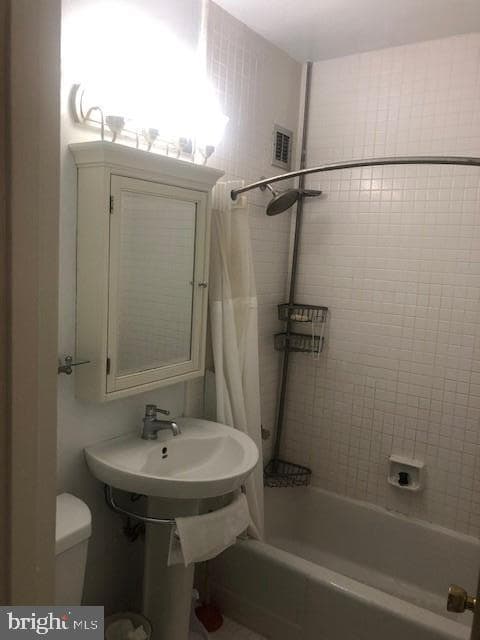 1021 Arlington Boulevard #341 photo 3