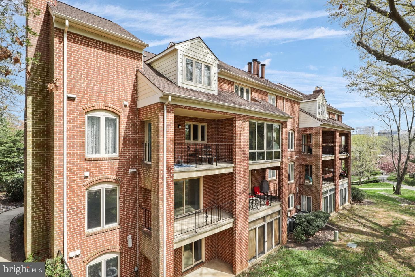 1801 N Uhle Street N #1 photo 26