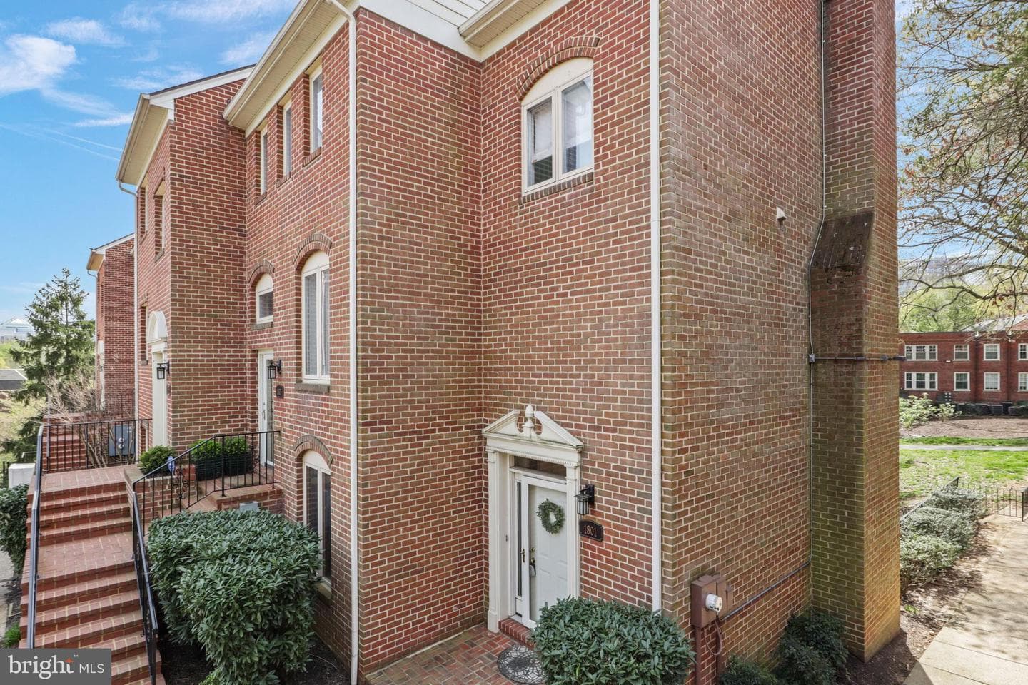 1801 N Uhle Street N #1 photo 29
