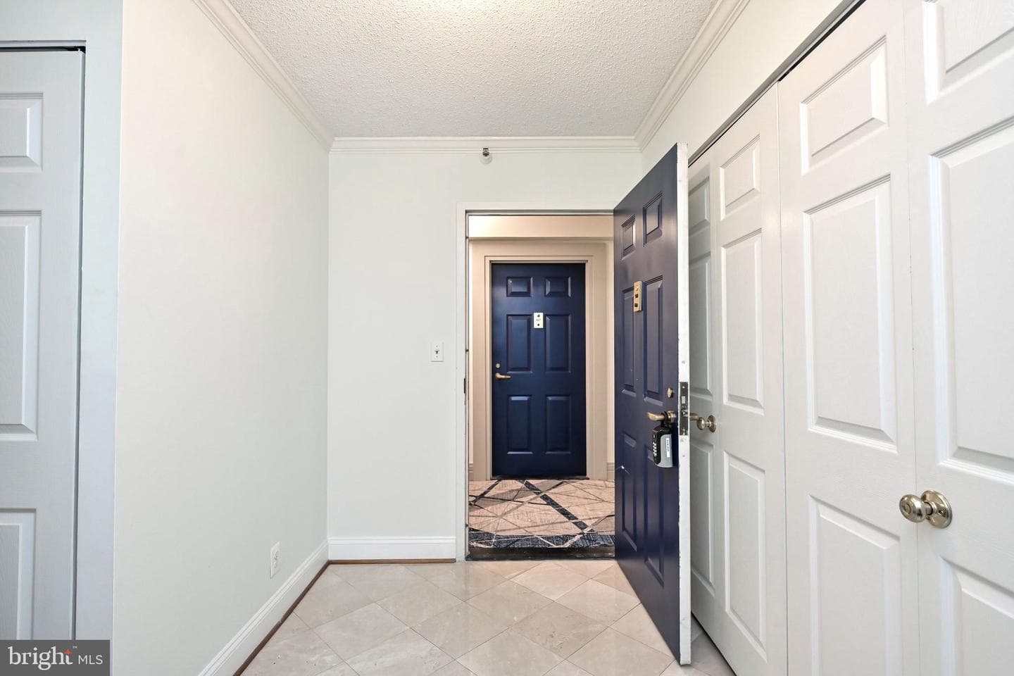 1600 N Oak Street #919 photo 3