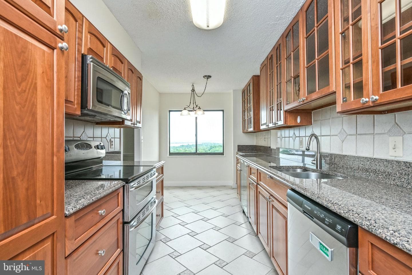 1600 N Oak Street #919 photo 46