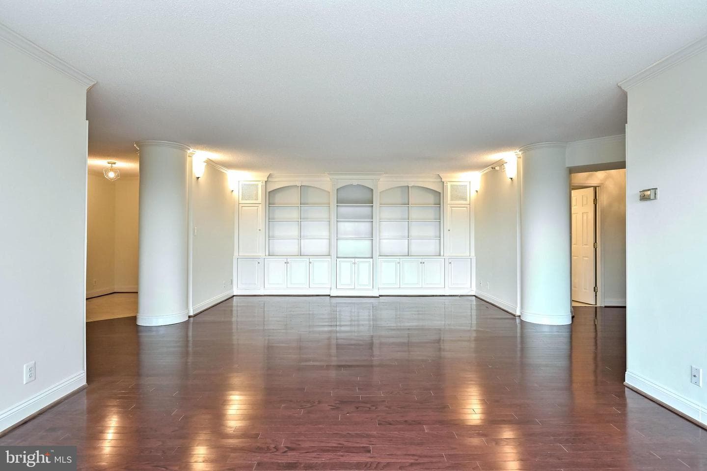 1600 N Oak Street #919 photo 5