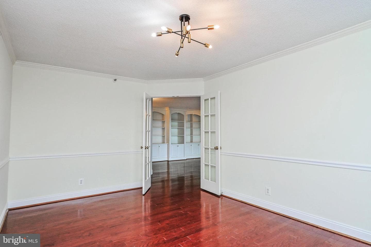 1600 N Oak Street #919 photo 6