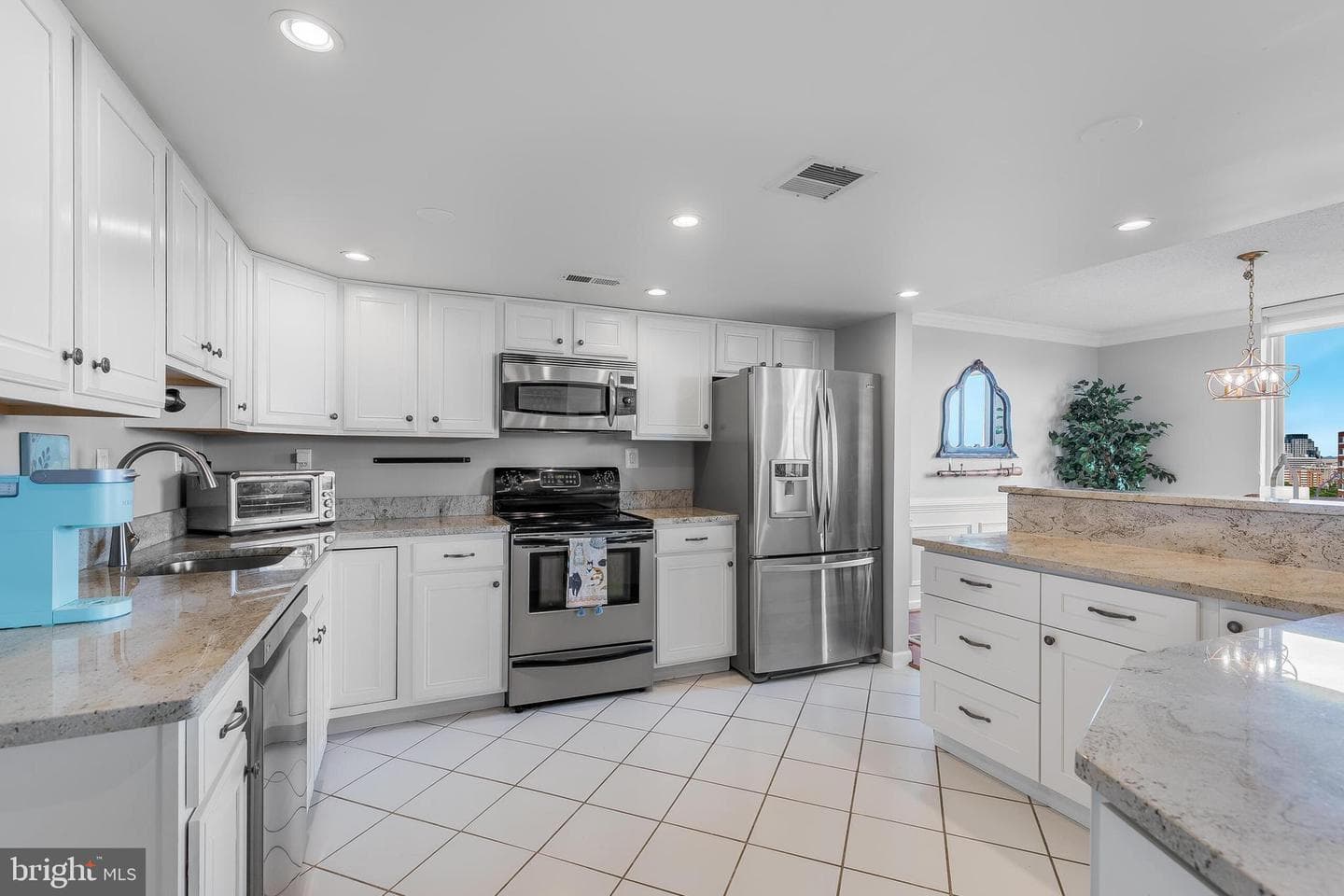1515 S Arlington Ridge Road #702 photo 13