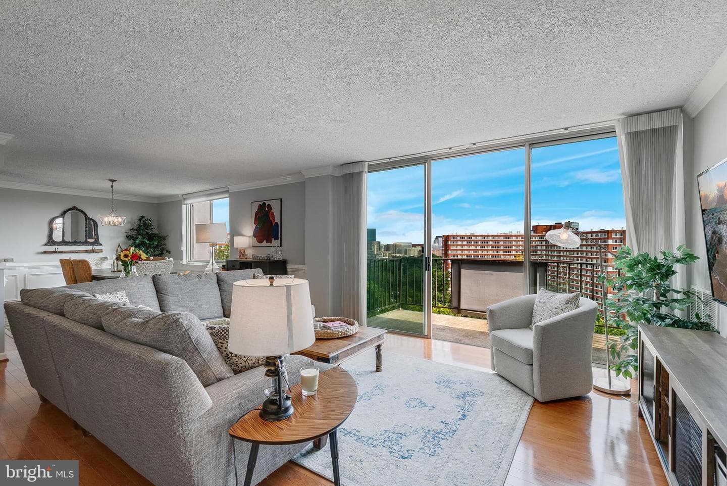 1515 S Arlington Ridge Road #702 photo 17