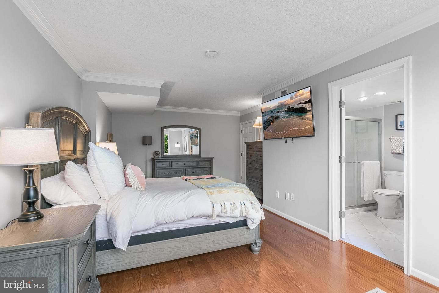 1515 S Arlington Ridge Road #702 photo 31