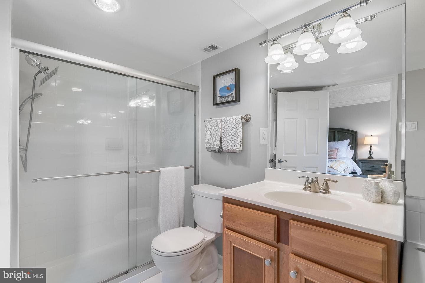1515 S Arlington Ridge Road #702 photo 34