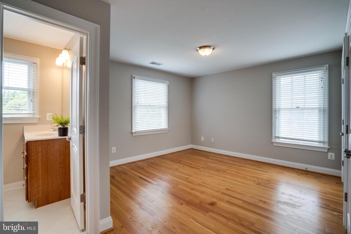 4726 25th Street N photo 28