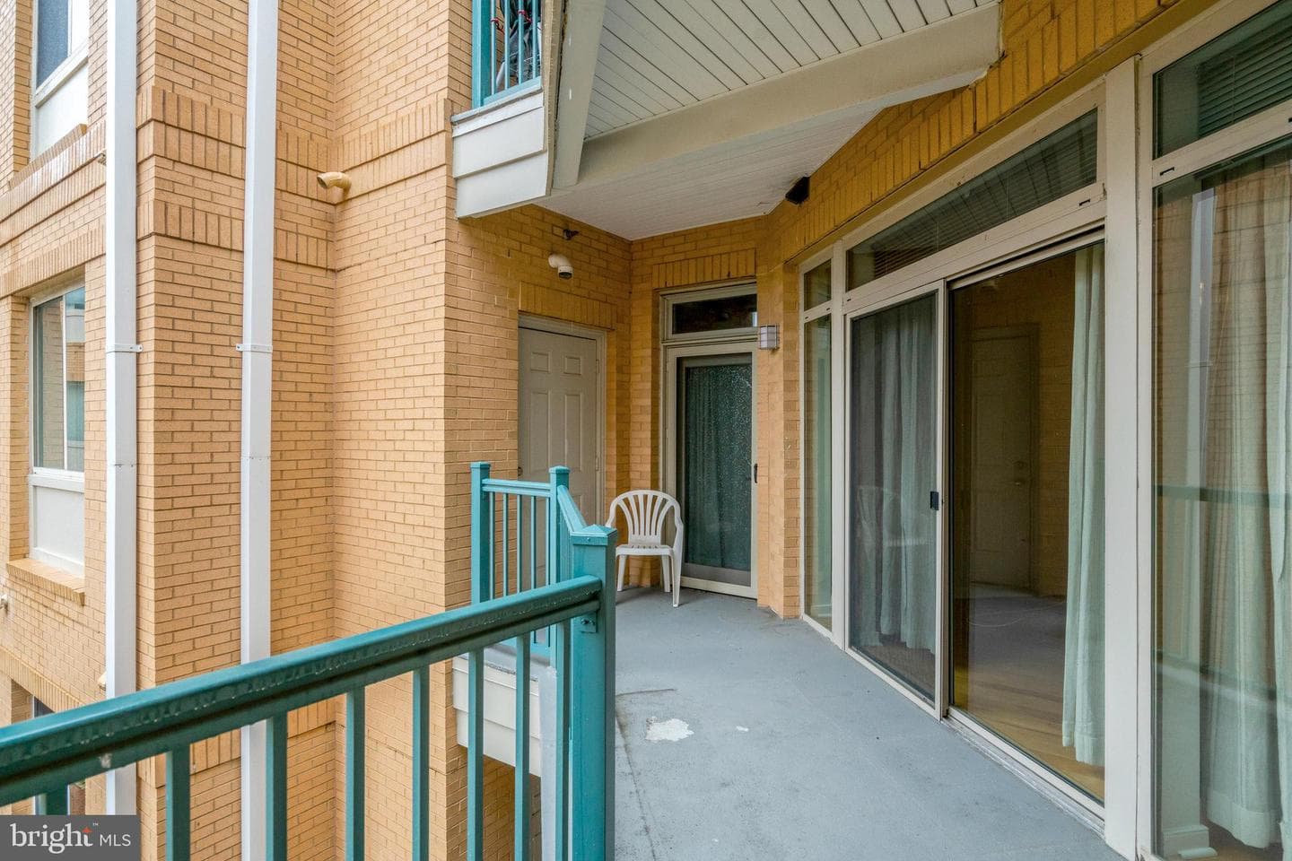 2200 N Westmoreland Street #421 photo 30