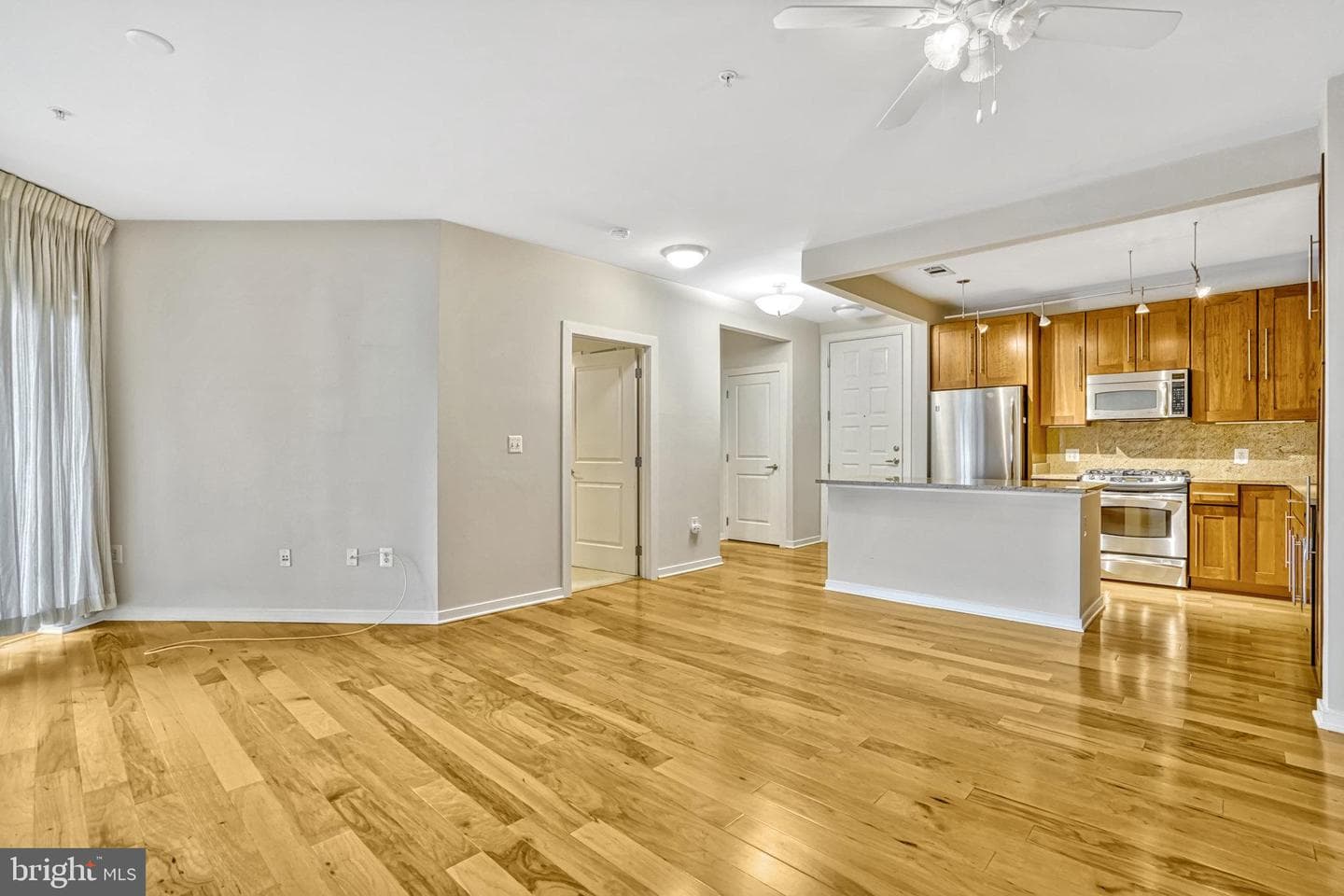 2200 N Westmoreland Street #421 photo 8