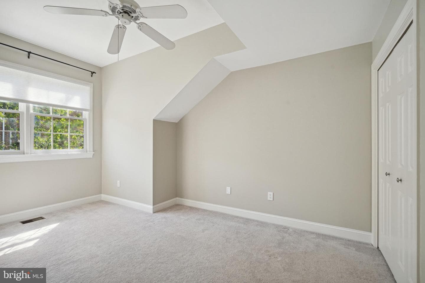 1504 N Colonial Court photo 13