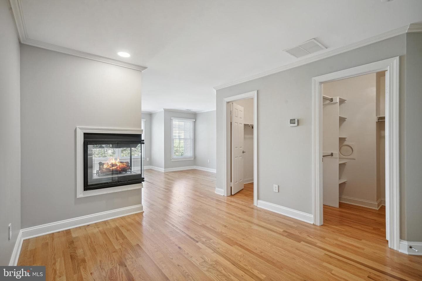 1504 N Colonial Court photo 6