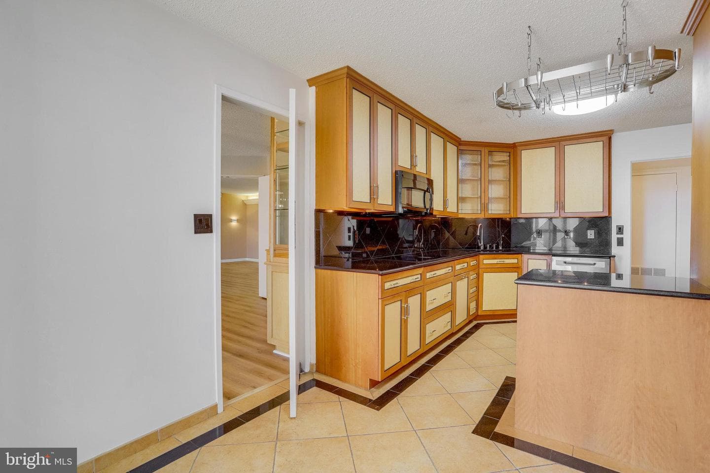 1600 N Oak Street #810 photo 44