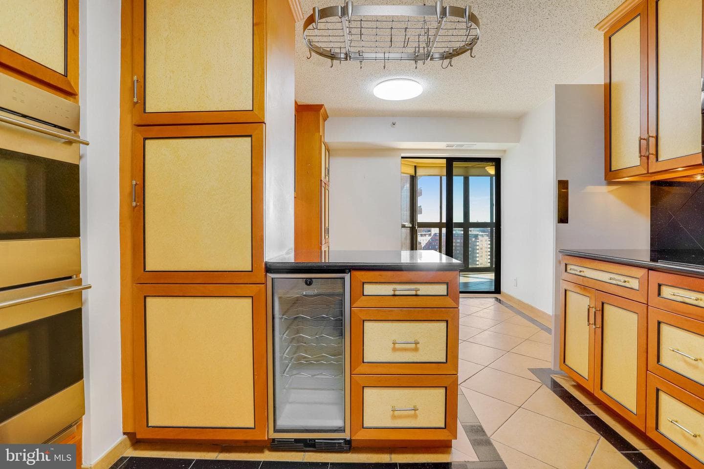 1600 N Oak Street #810 photo 49