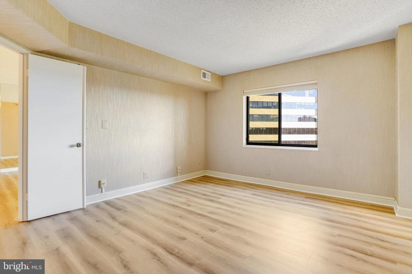 1600 N Oak Street #810 photo 57