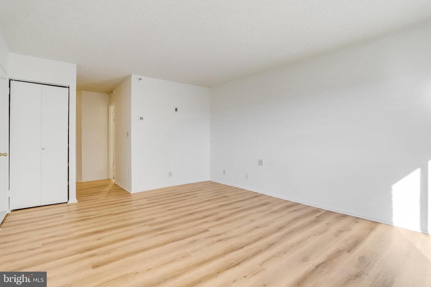 1600 N Oak Street #810 photo 7