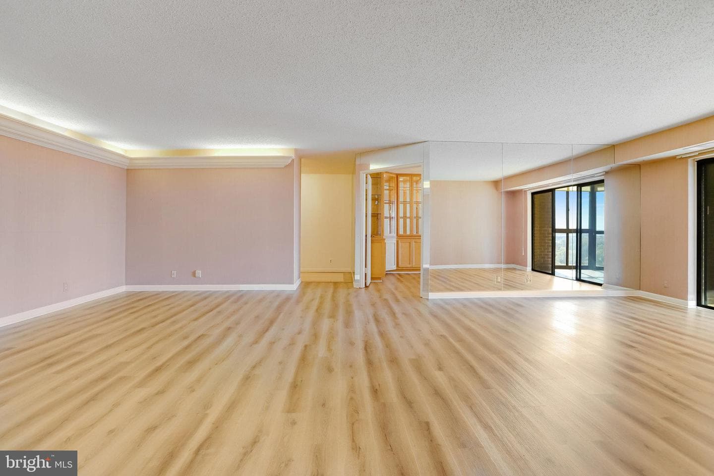 1600 N Oak Street #810 photo 9