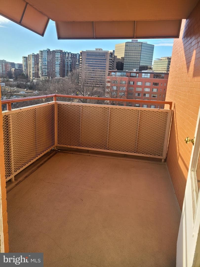 1011 Arlington Boulevard #1043 photo 3