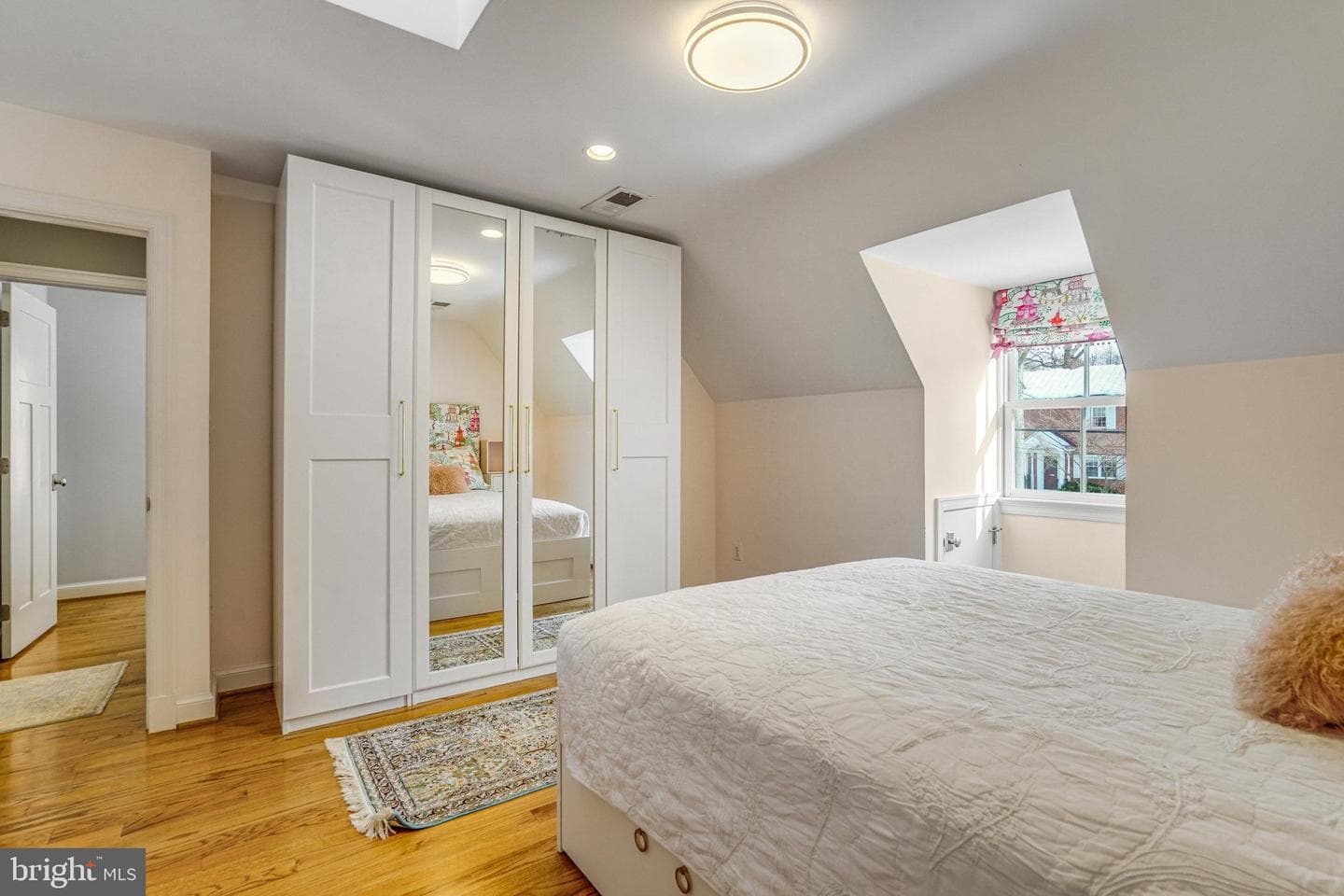 862 N Kensington Street photo 39